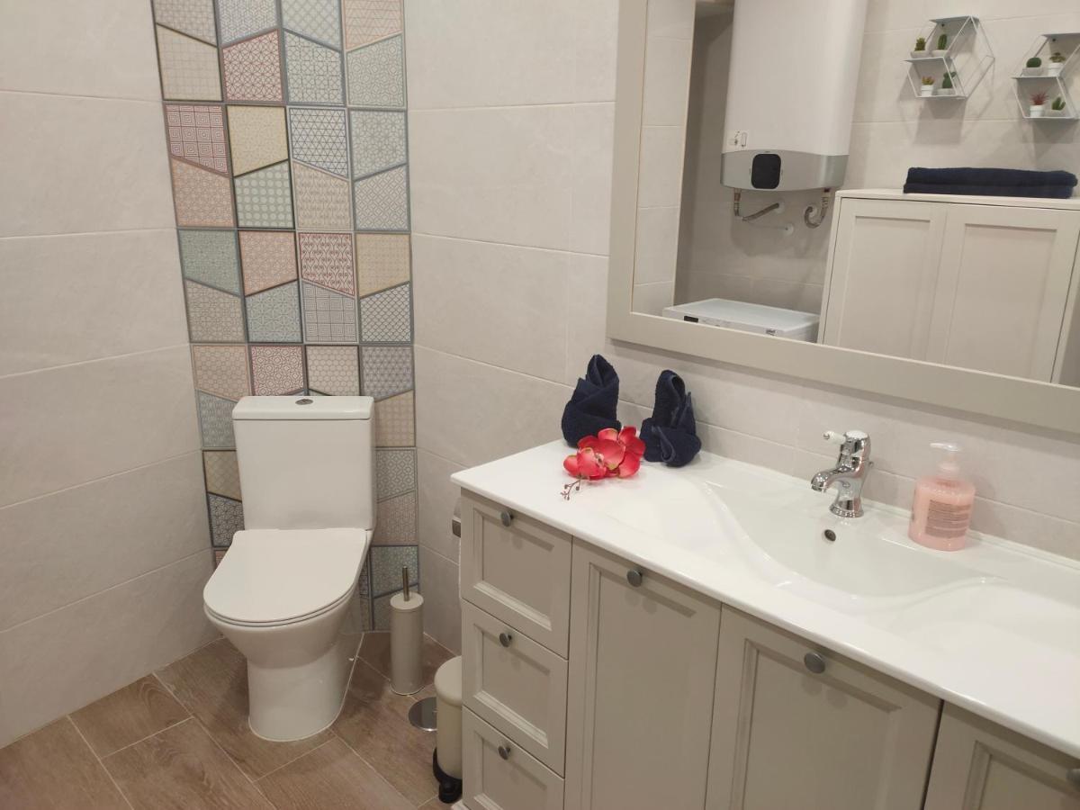 Lagunillas Travel Apartment By Namaste Elite Malaga Bagian luar foto